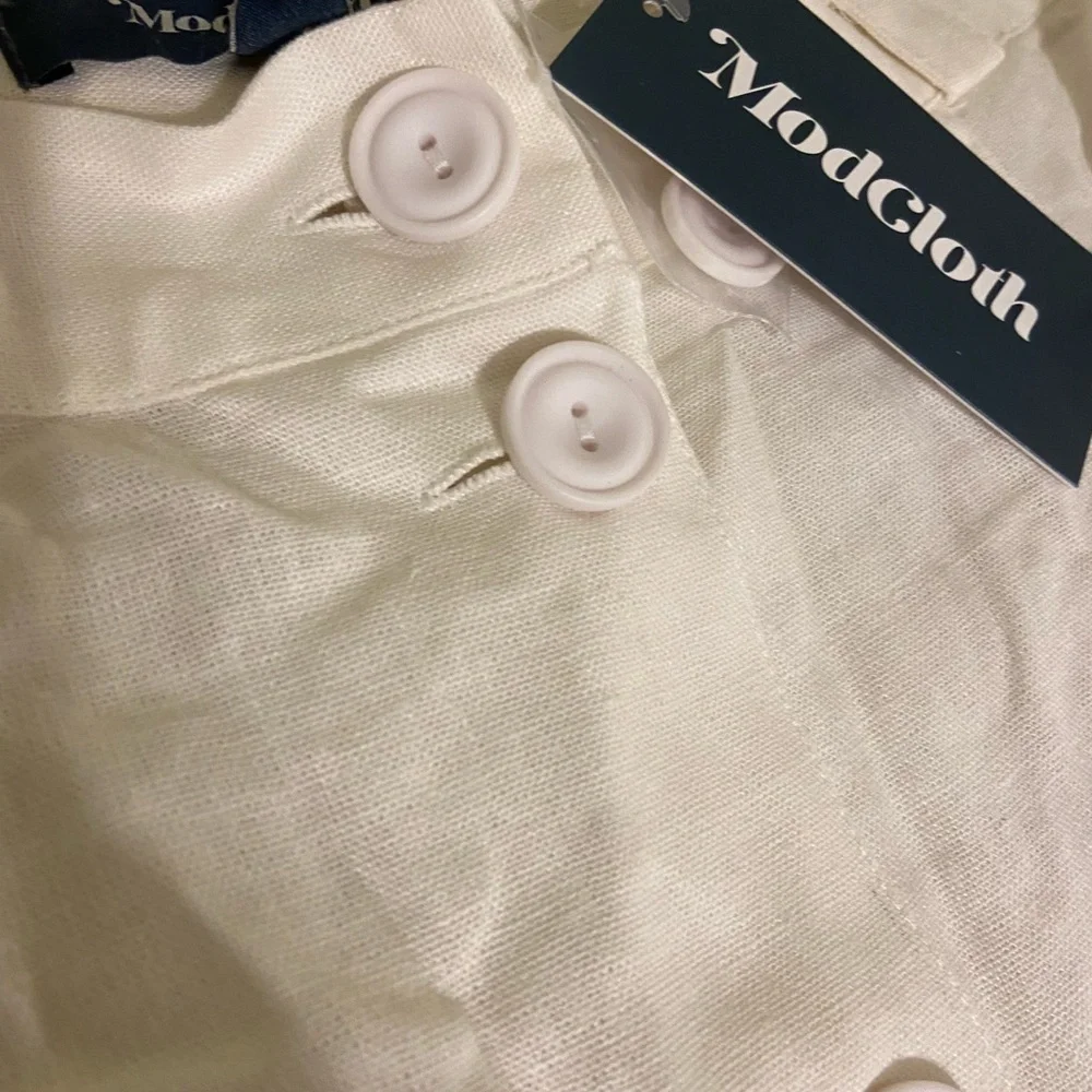 White linen button-down midi skirt - Picture 4 of 6